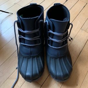 Merona Sorel-like rain boots women’s sz 8